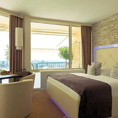 Mercure Panorama 4* פרייבורג