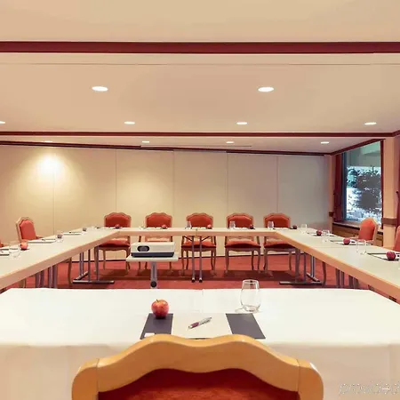 Mercure Panorama מלון *