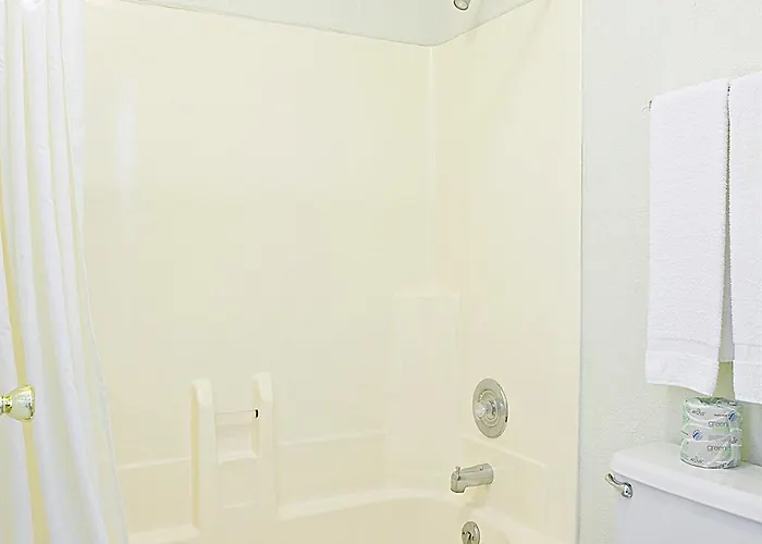 Mercure Panorama מלון *